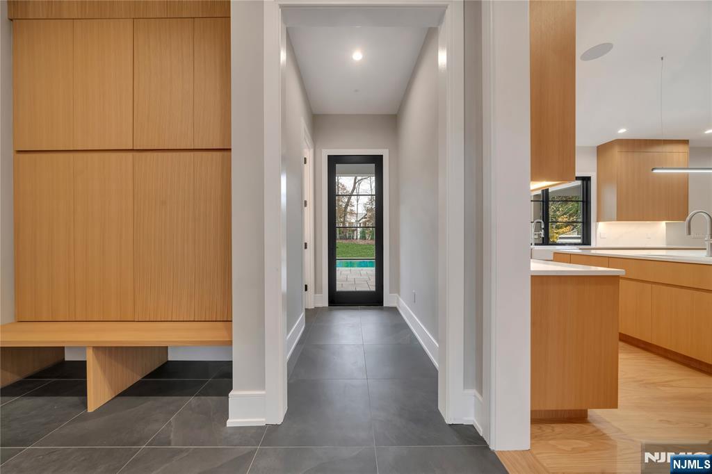 44 Orchard Road Demarest, NJ 07627 - Photo 12 of 50