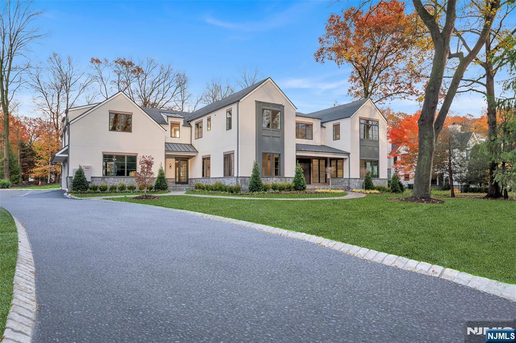 44 Orchard Road Demarest, NJ 07627 - Photo 2 of 50