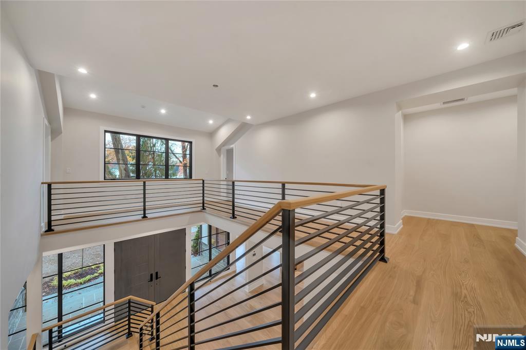 44 Orchard Road Demarest, NJ 07627 - Photo 24 of 50