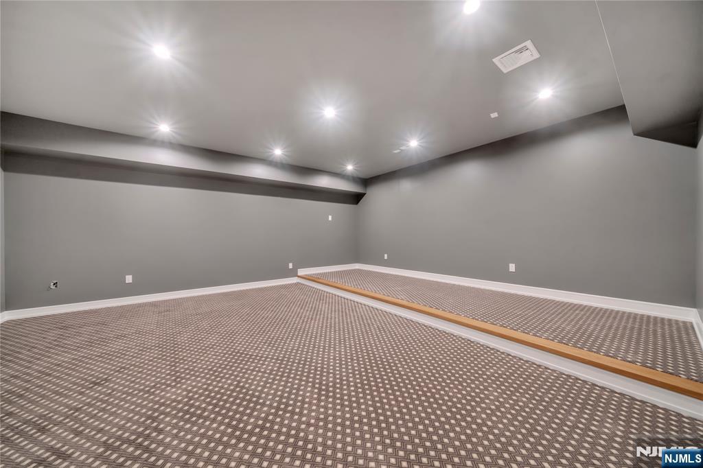 44 Orchard Road Demarest, NJ 07627 - Photo 43 of 50