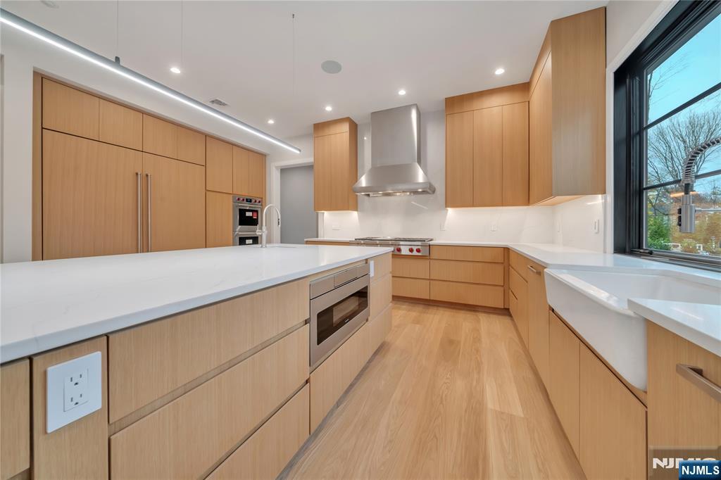 44 Orchard Road Demarest, NJ 07627 - Photo 7 of 50