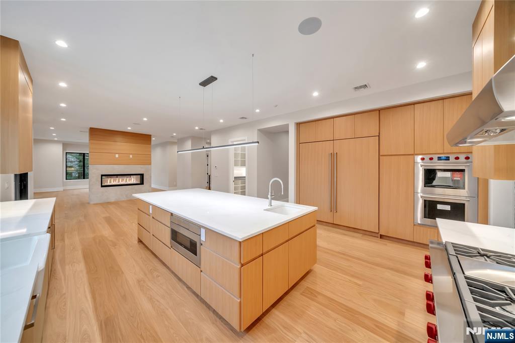 44 Orchard Road Demarest, NJ 07627 - Photo 10 of 50