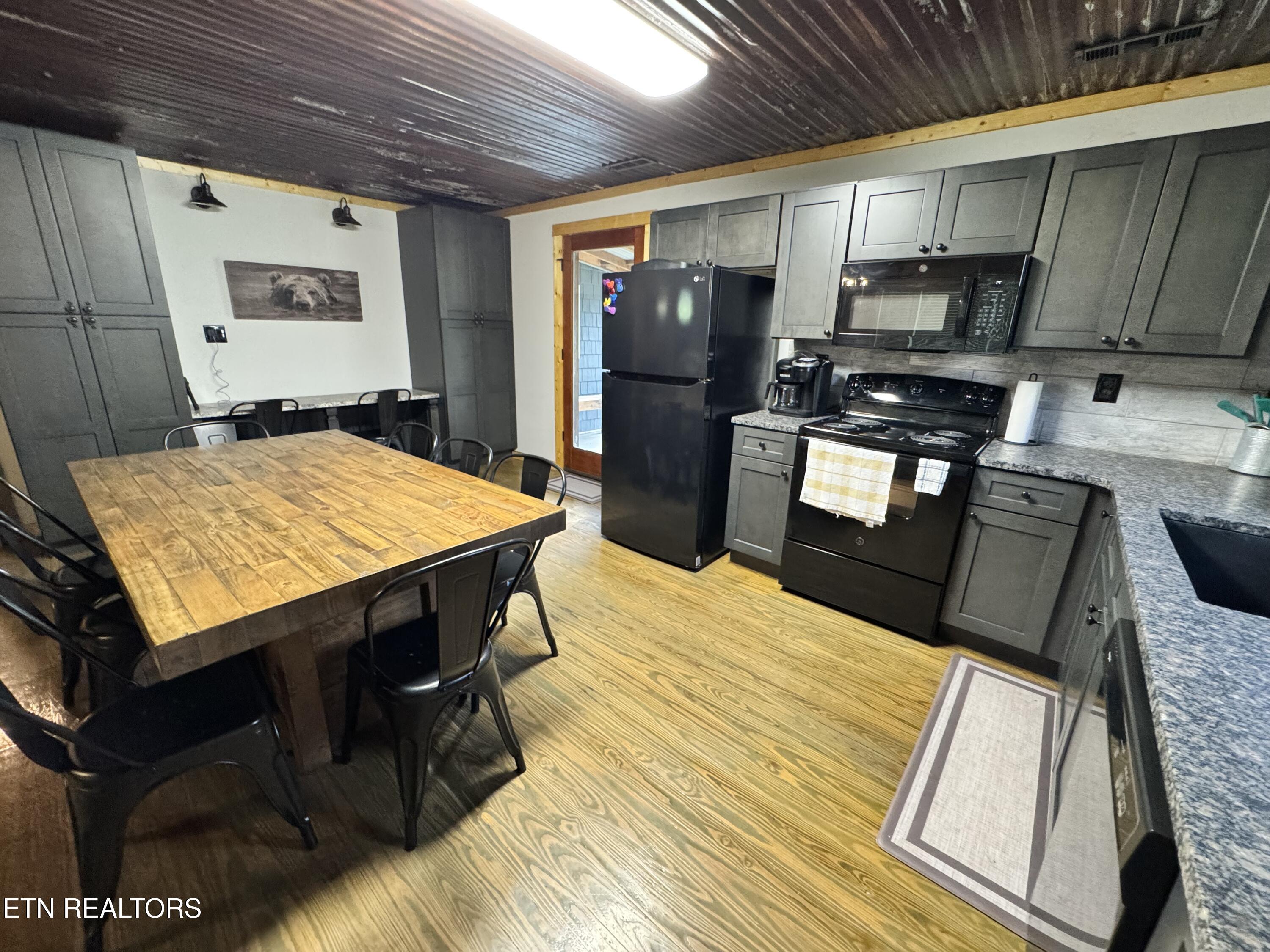 1176-1186 Shea Road Huntsville, TN 37756 - Photo 12 of 60 IMG_3172