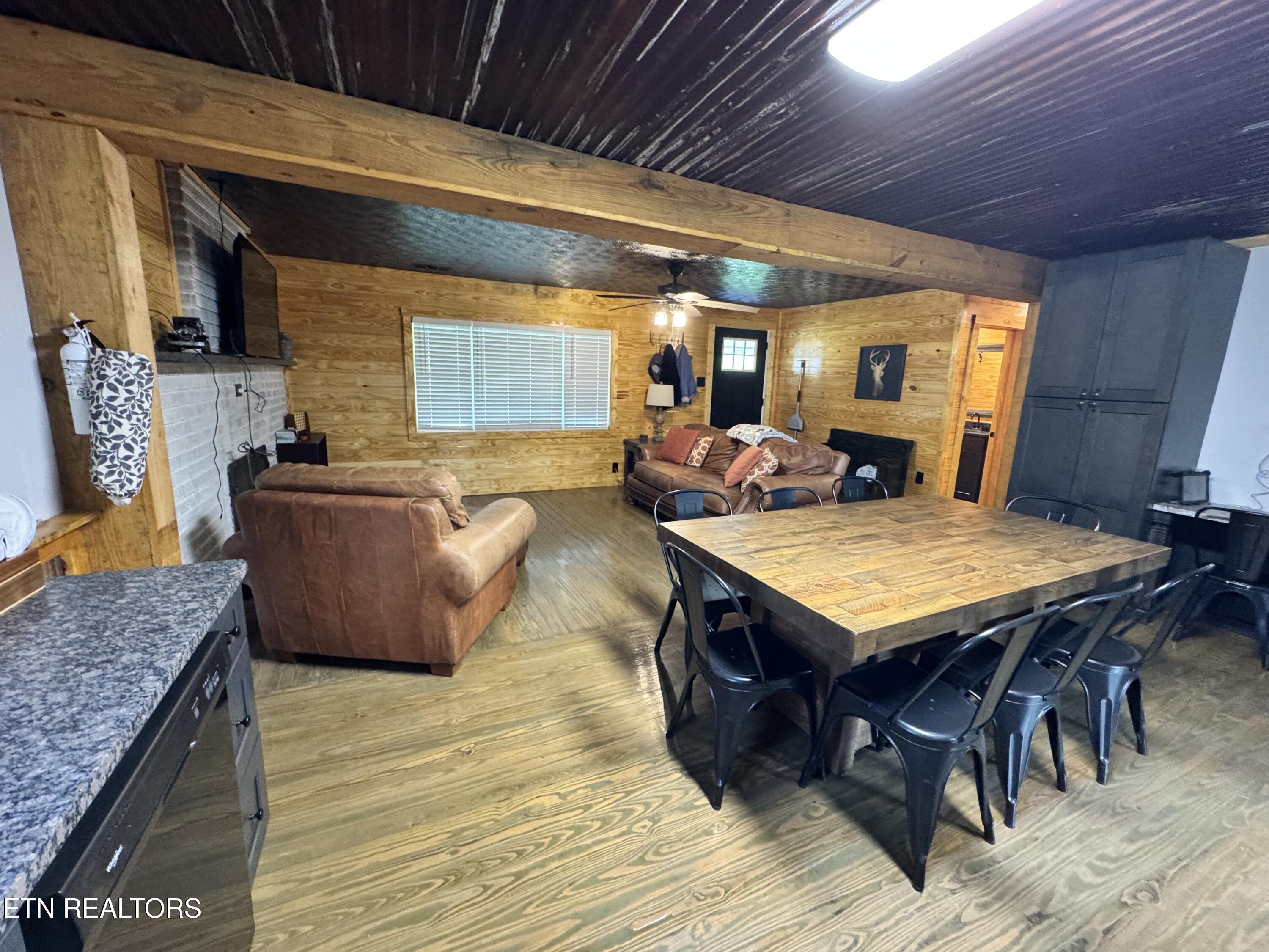 1176-1186 Shea Road Huntsville, TN 37756 - Photo 14 of 60 IMG_3176