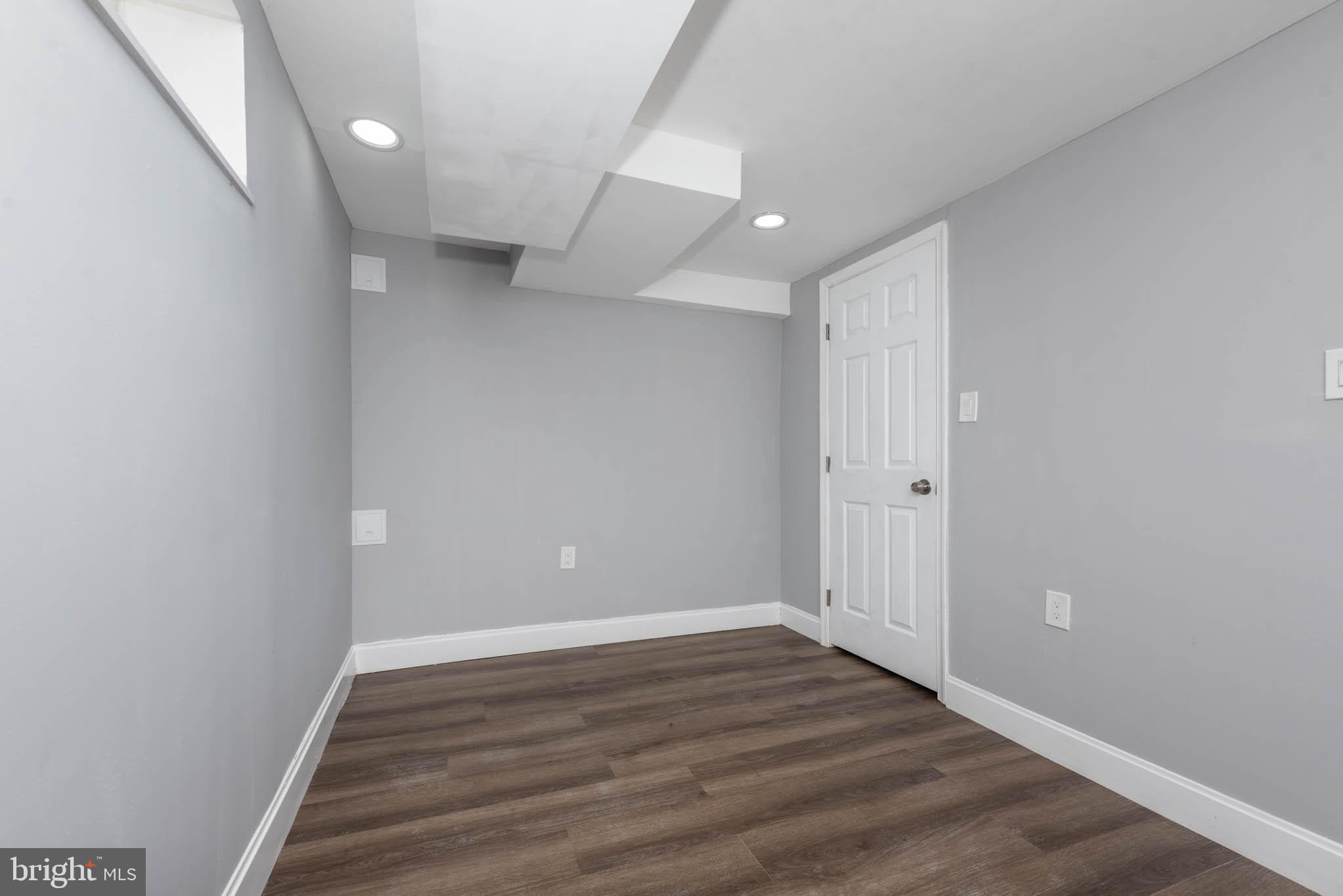 813 Middlesex Road Baltimore, MD 21221 - Photo 22 of 34