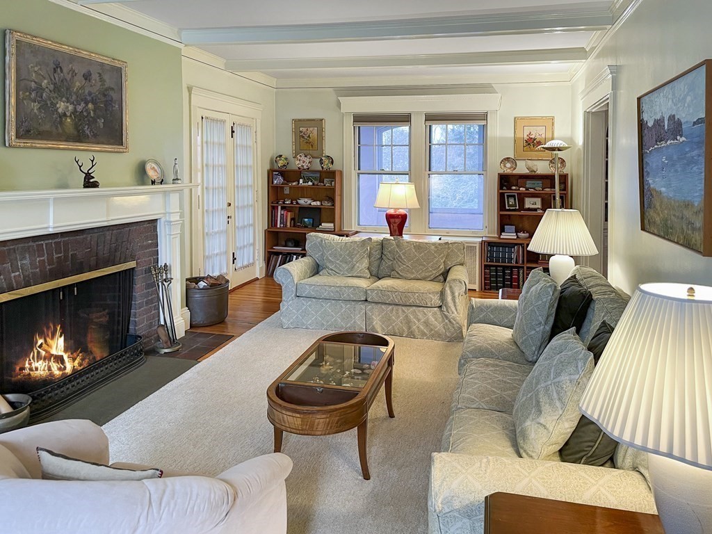 6 Oakmount Circle Lexington, MA 02420 - Photo 3 of 23