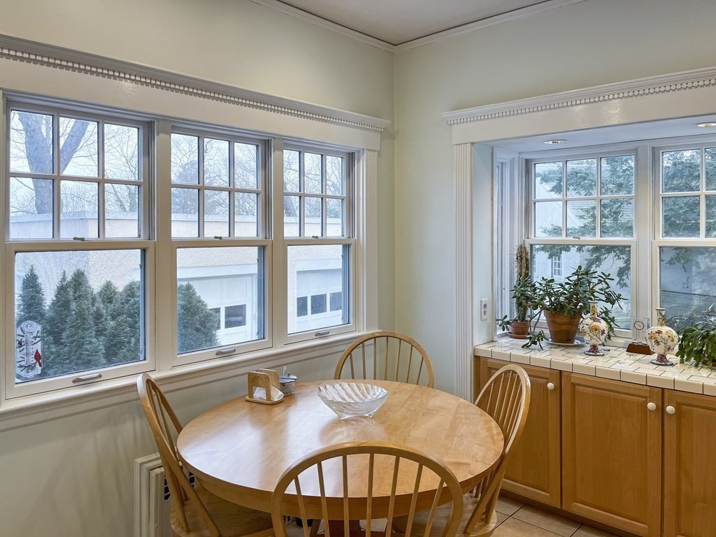 6 Oakmount Circle Lexington, MA 02420 - Photo 9 of 23