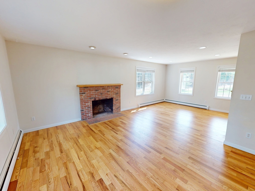 1113 West Road Ashby, MA 01431 - Photo 5 of 39