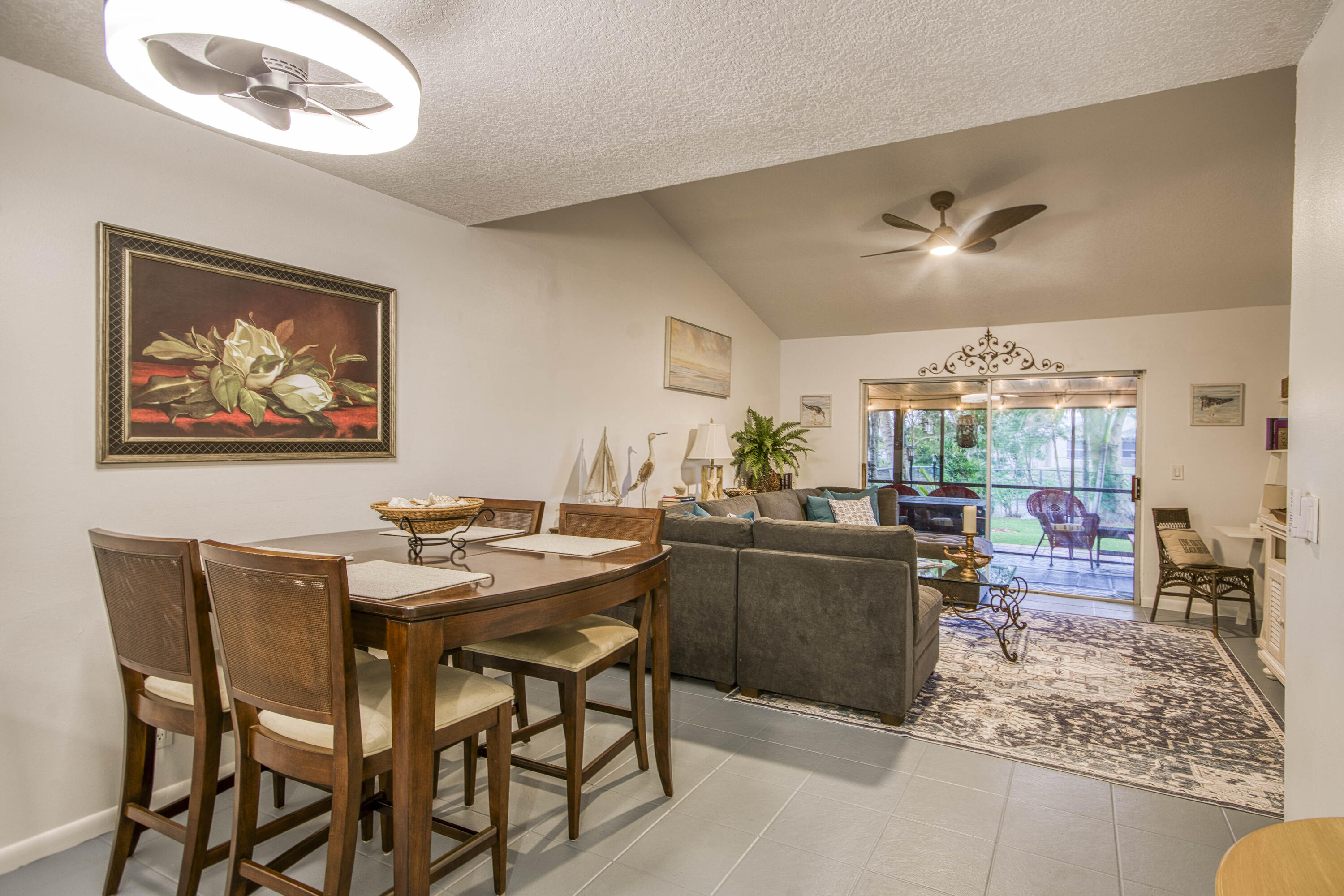 178 Pinewood Court Jupiter, FL 33458 - Photo 2 of 28 _IMG2238_HDR