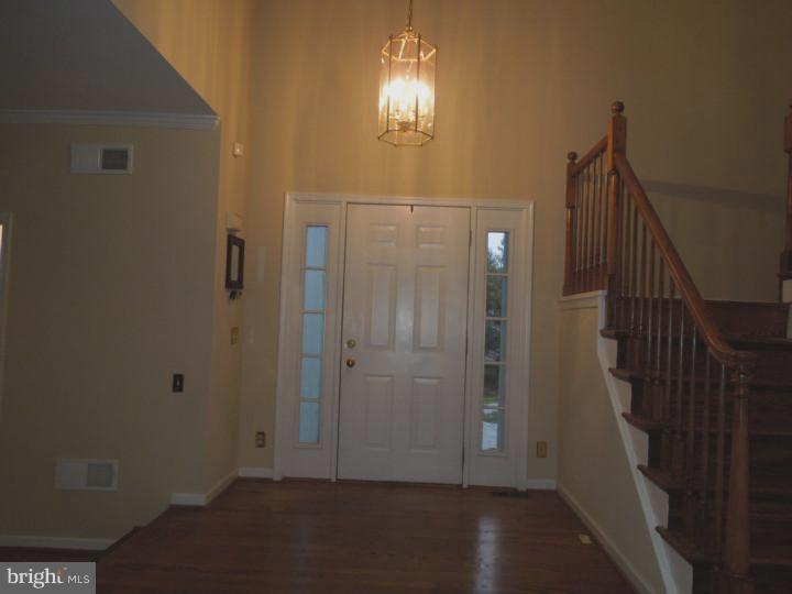 119 Hamilton Road Landenberg, PA 19350 - Photo 2 of 13 Foyer