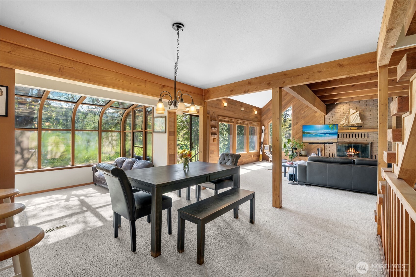 712 Moonlit Lane Wenatchee, WA 98801 - Photo 6 of 29 a dining room with furniture and window