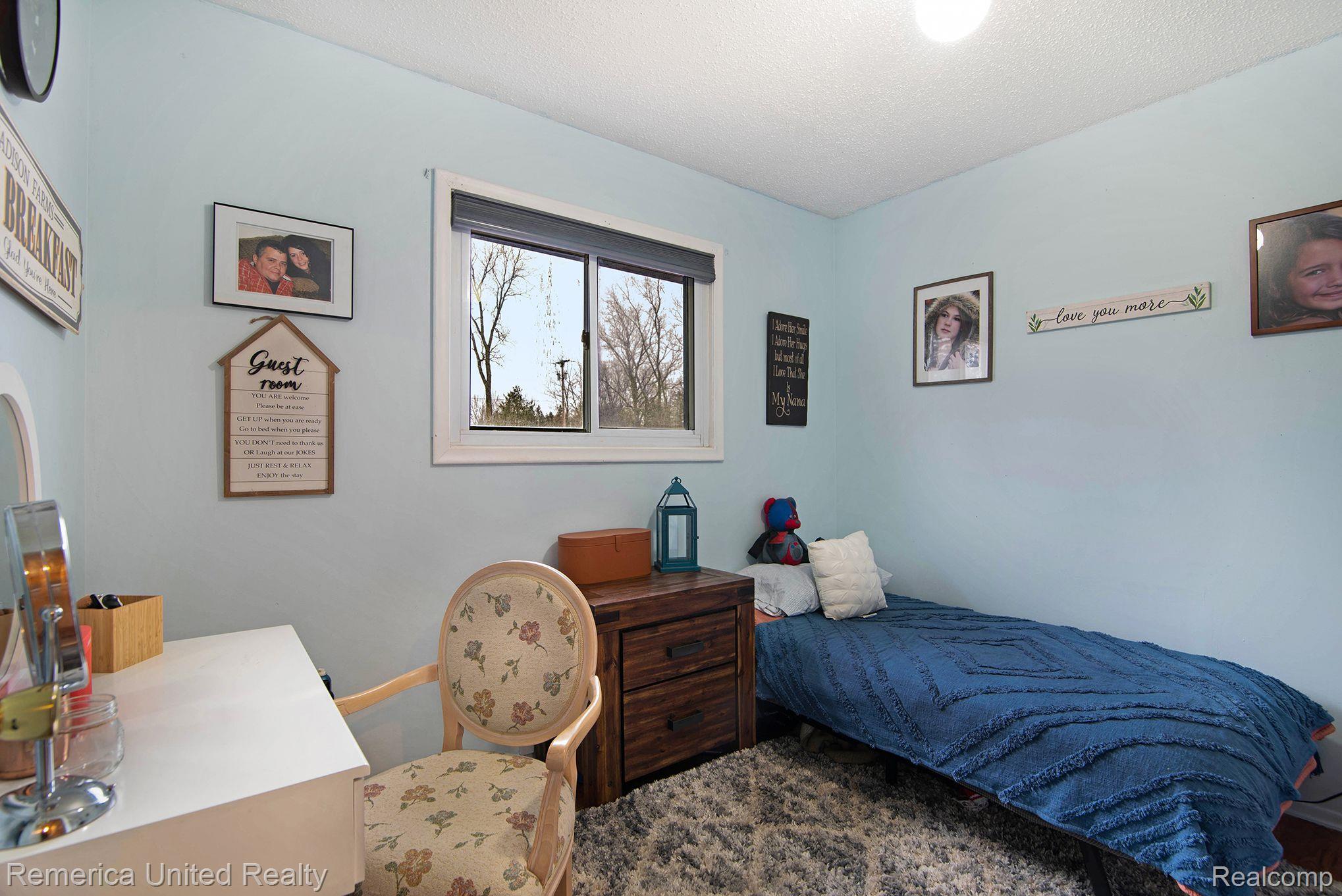 5070 West Ray Road Linden, MI 48451 - Photo 20 of 21 bed