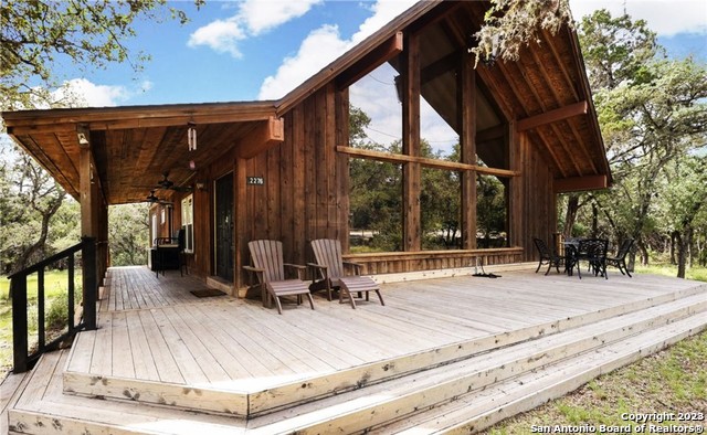 a view of outdoor space