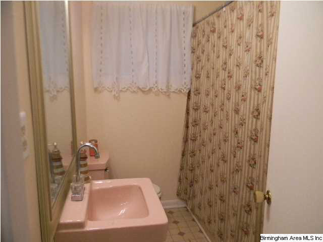 1208 Edwards Lake Road Birmingham, AL 35235 - Photo 20 of 24