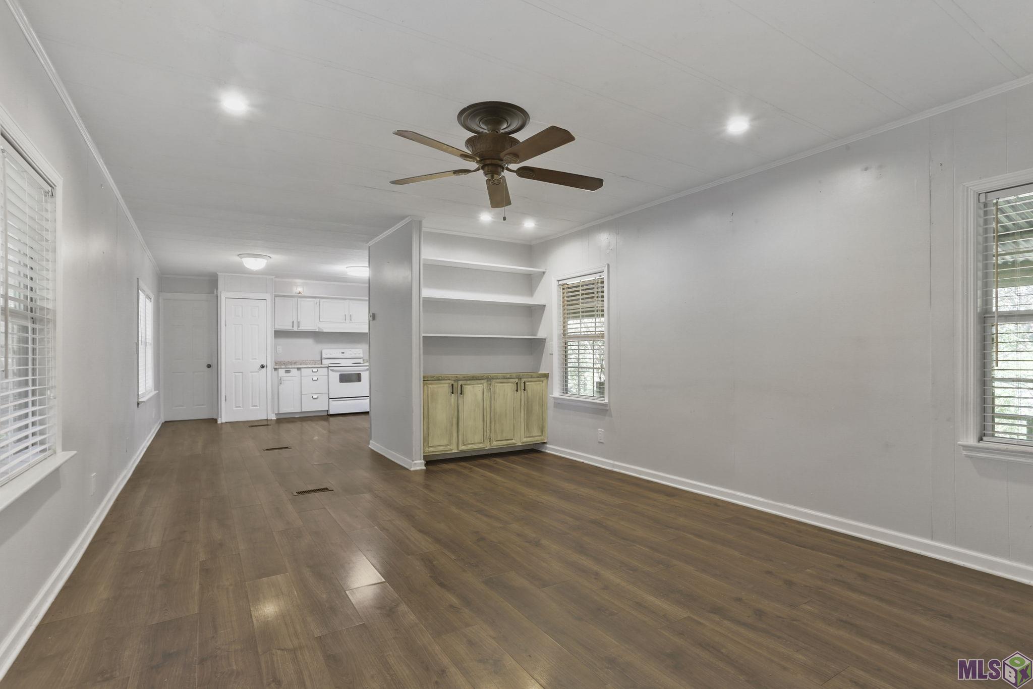 18658 Little Prairie Road Prairieville, LA 70769 - Photo 3 of 27