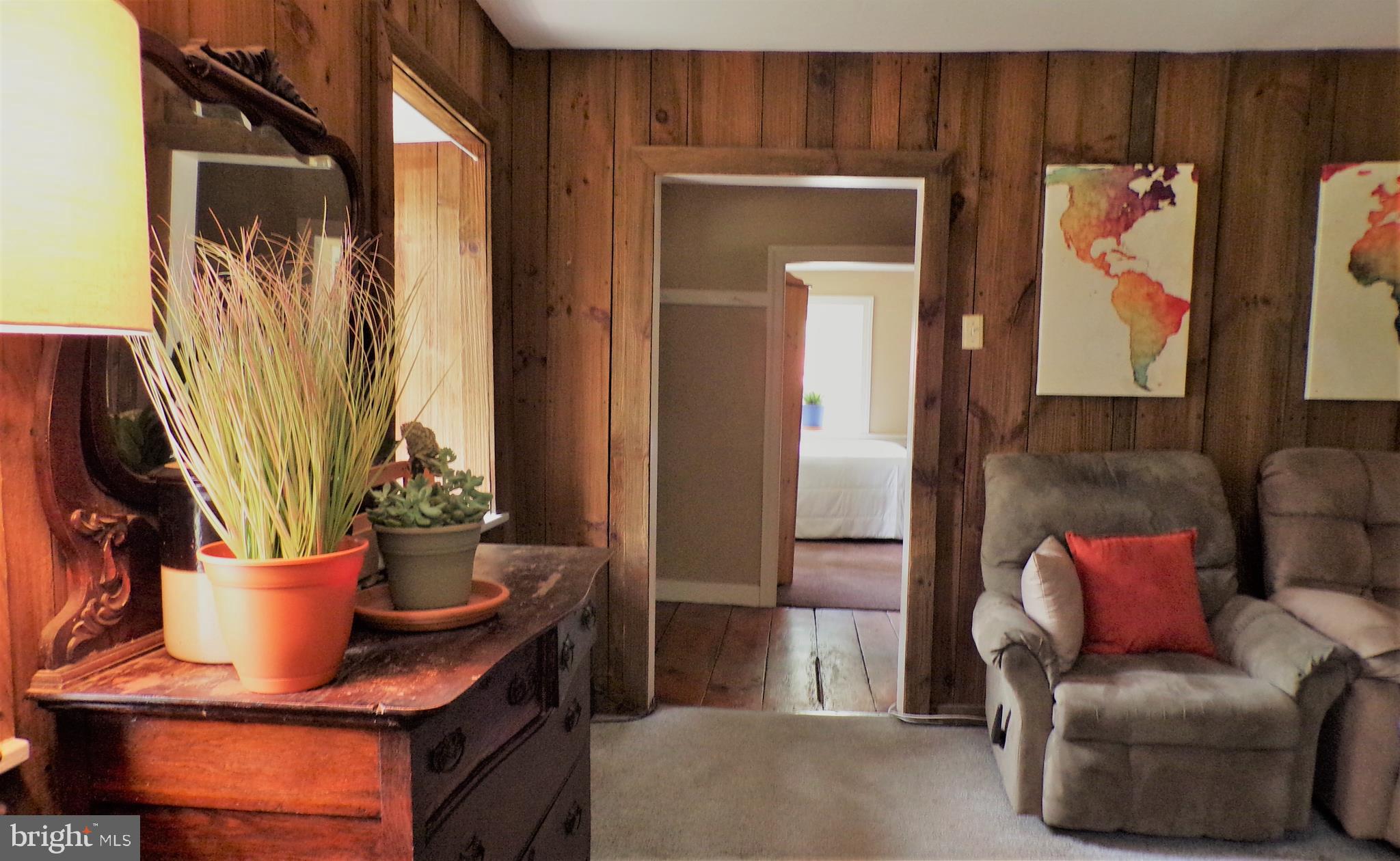 498 Dale Road Barto, PA 19504 - Photo 17 of 58 relaxing den