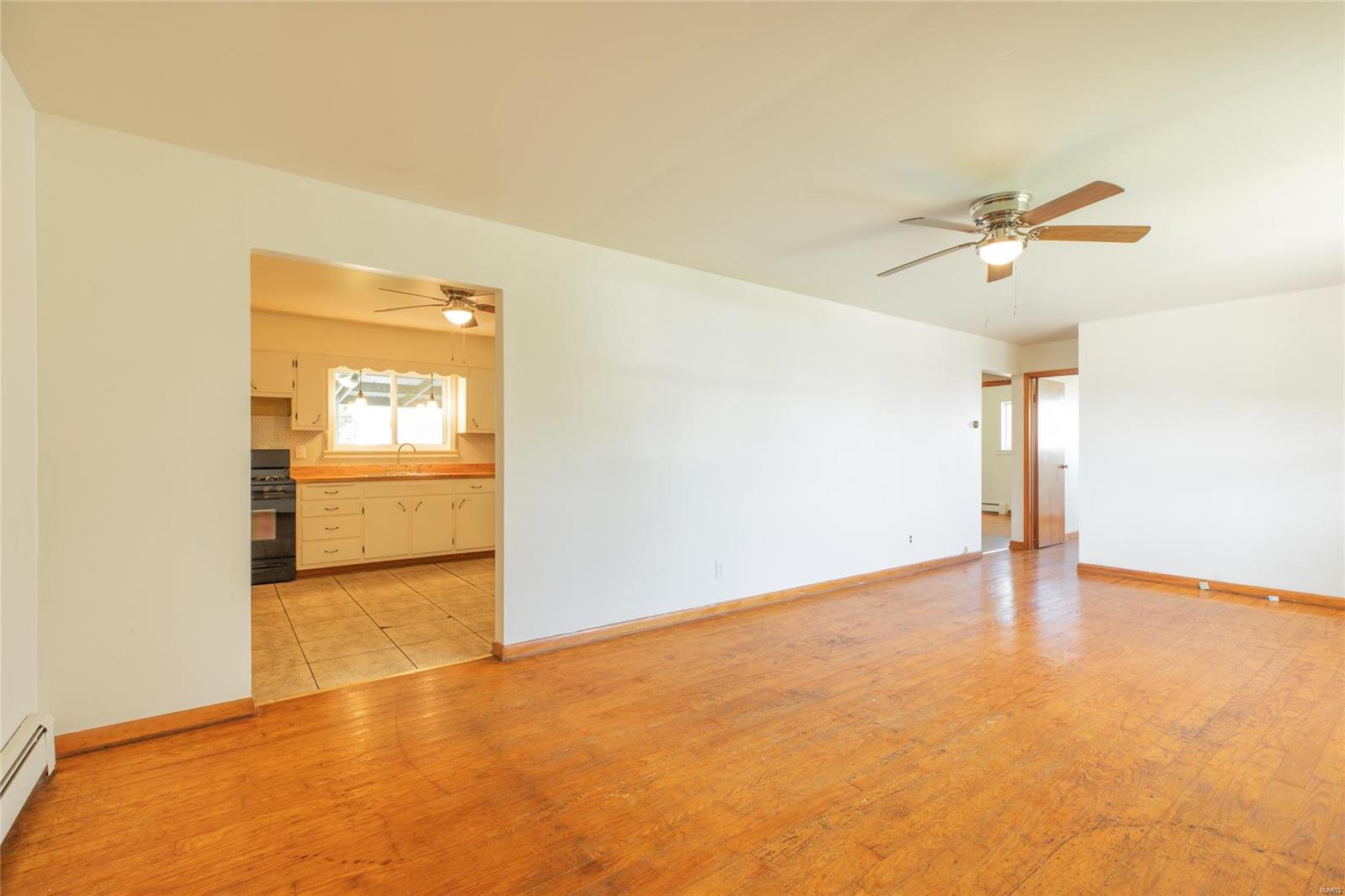 1716 Old Bus Line Road Hillsboro, IL 62049 - Photo 11 of 27 Gallery Image 11