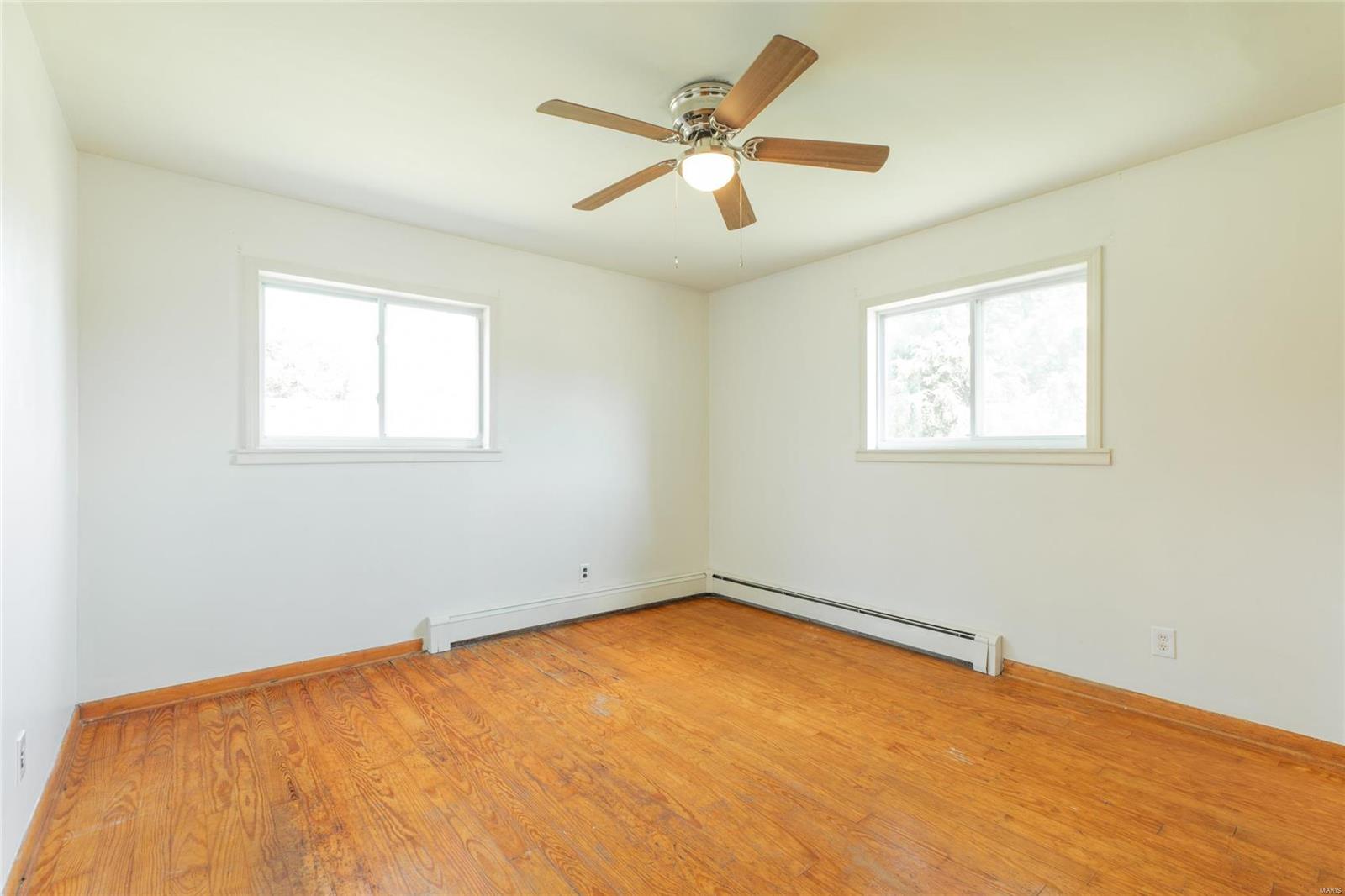 1716 Old Bus Line Road Hillsboro, IL 62049 - Photo 17 of 27 Gallery Image 17
