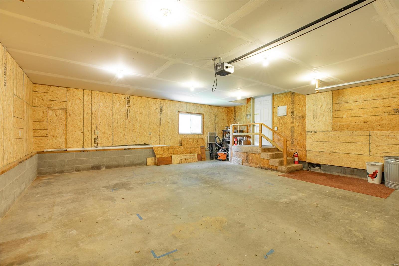 1716 Old Bus Line Road Hillsboro, IL 62049 - Photo 25 of 27 Gallery Image 25