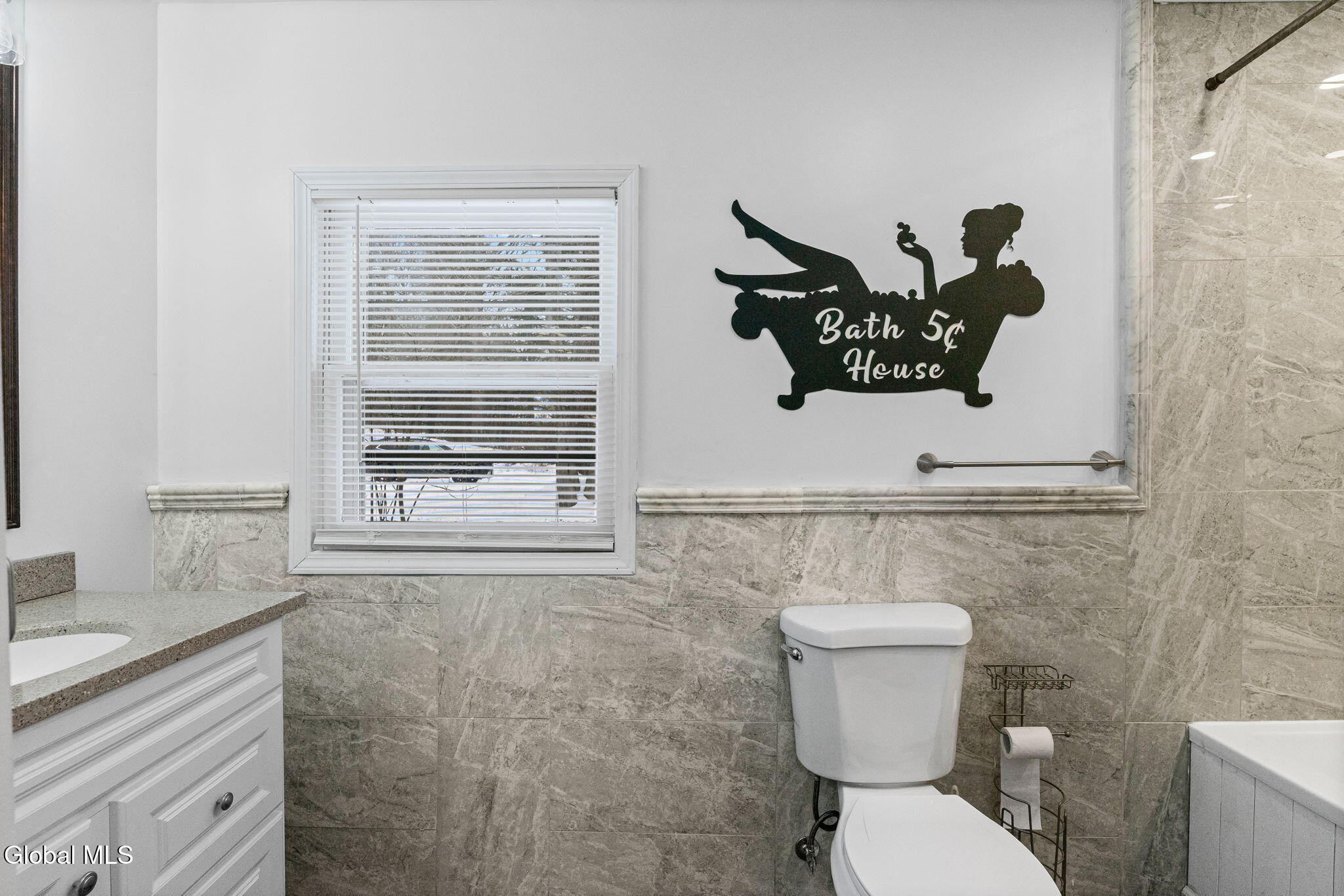 147 Beach Road Halfmoon, NY 12065 - Photo 11 of 33 17-web-or-mls-147-beach-rd