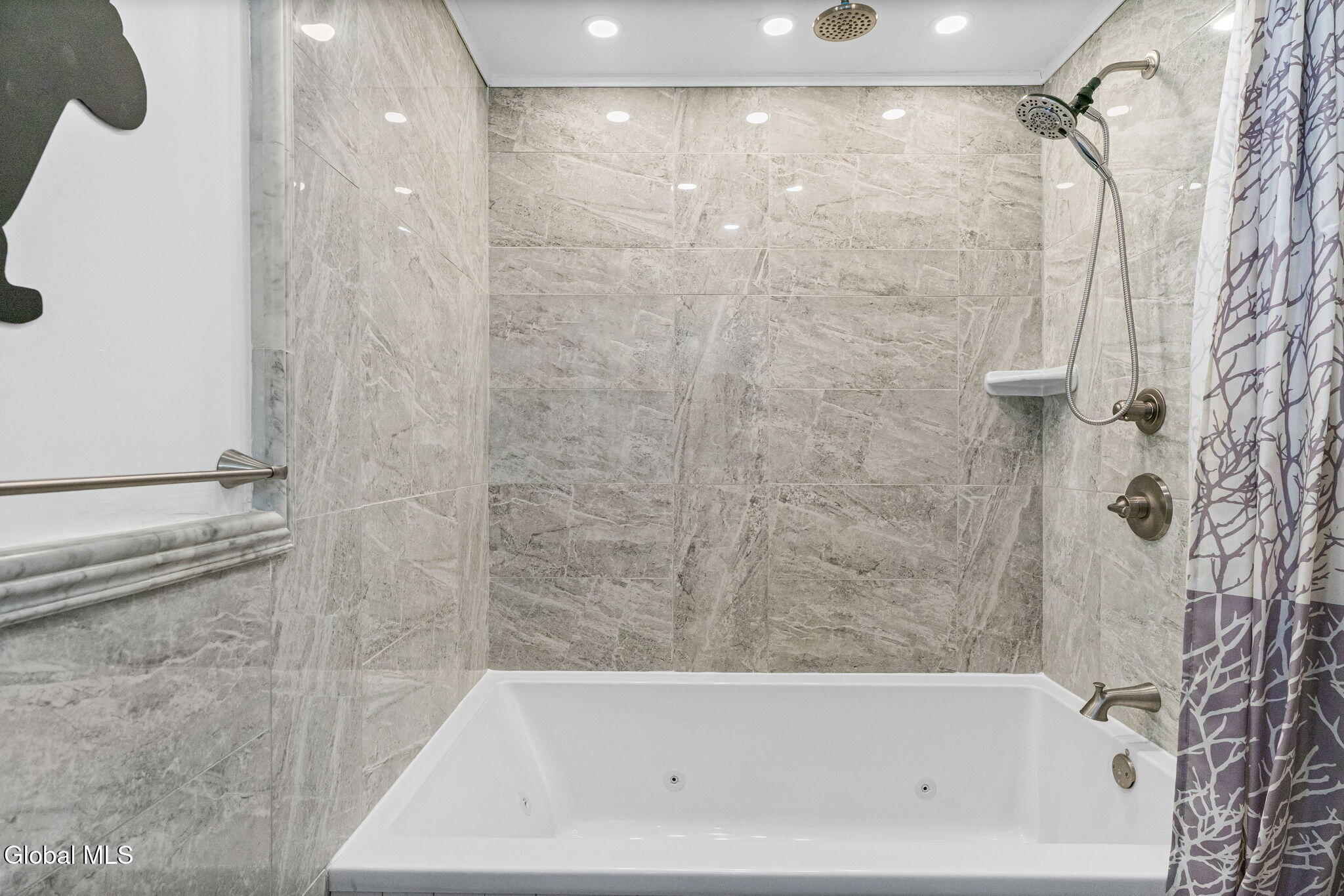 147 Beach Road Halfmoon, NY 12065 - Photo 12 of 33 18-web-or-mls-147-beach-rd