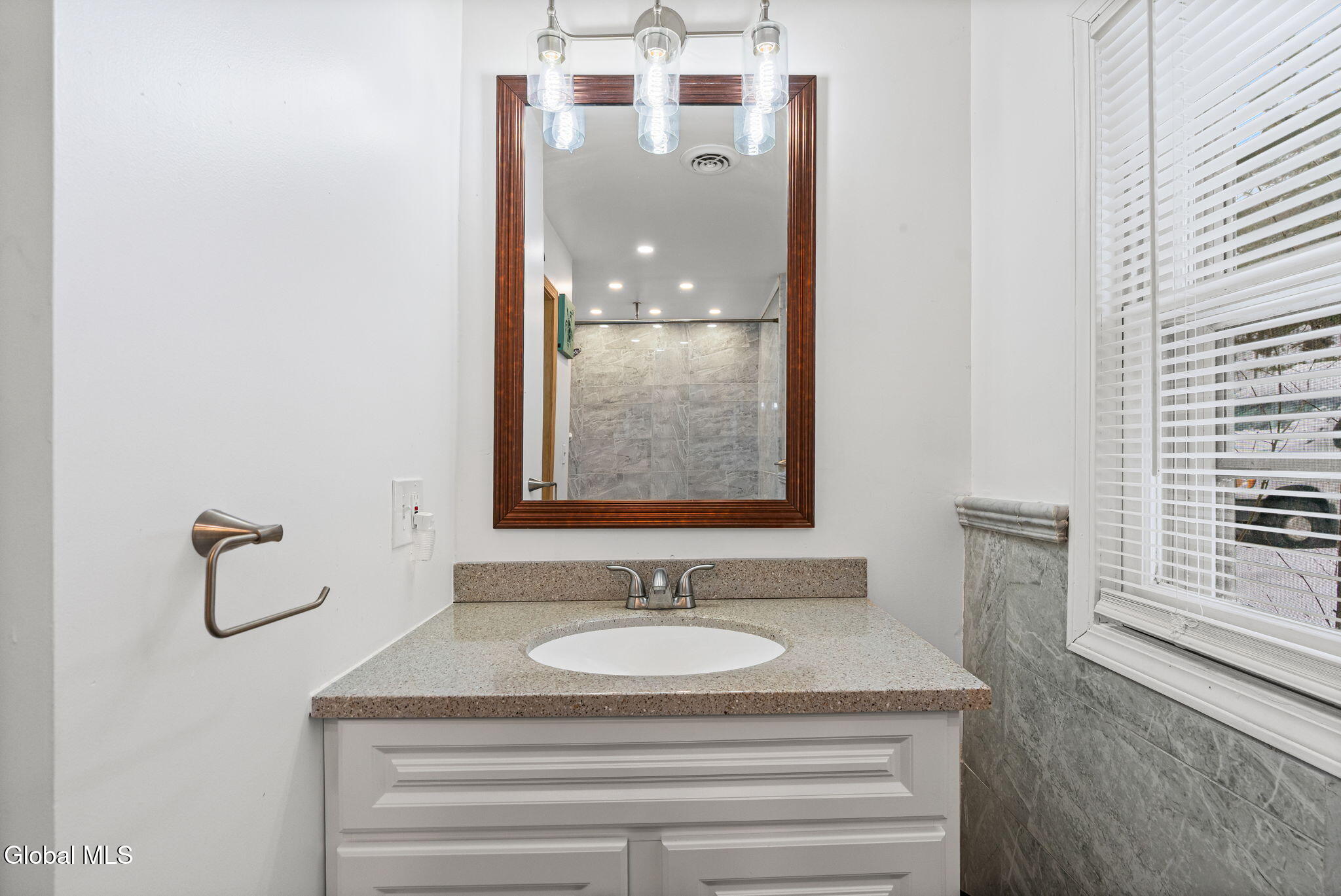 147 Beach Road Halfmoon, NY 12065 - Photo 13 of 33 19-web-or-mls-147-beach-rd