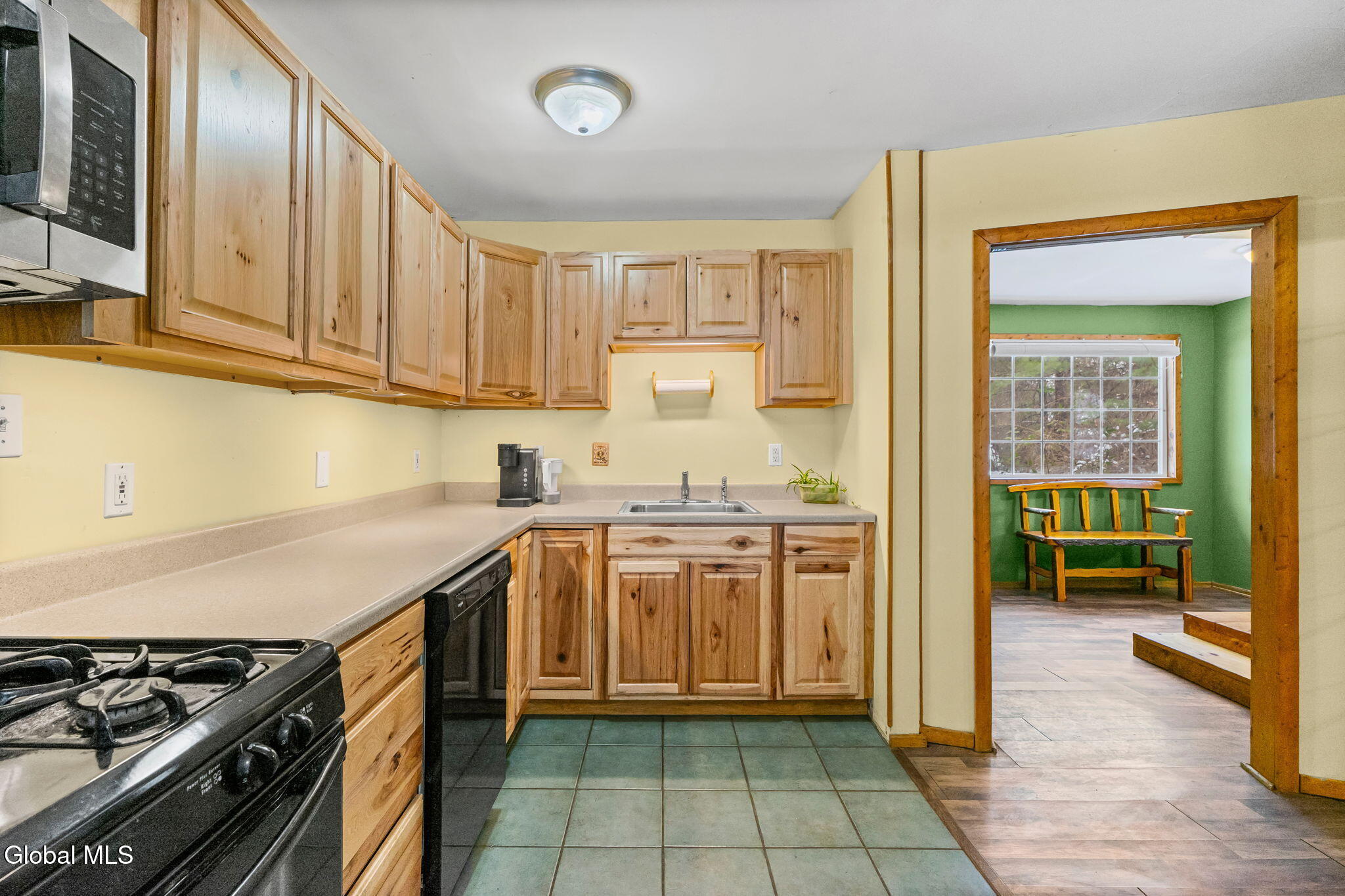 147 Beach Road Halfmoon, NY 12065 - Photo 7 of 33 11-web-or-mls-147-beach-rd