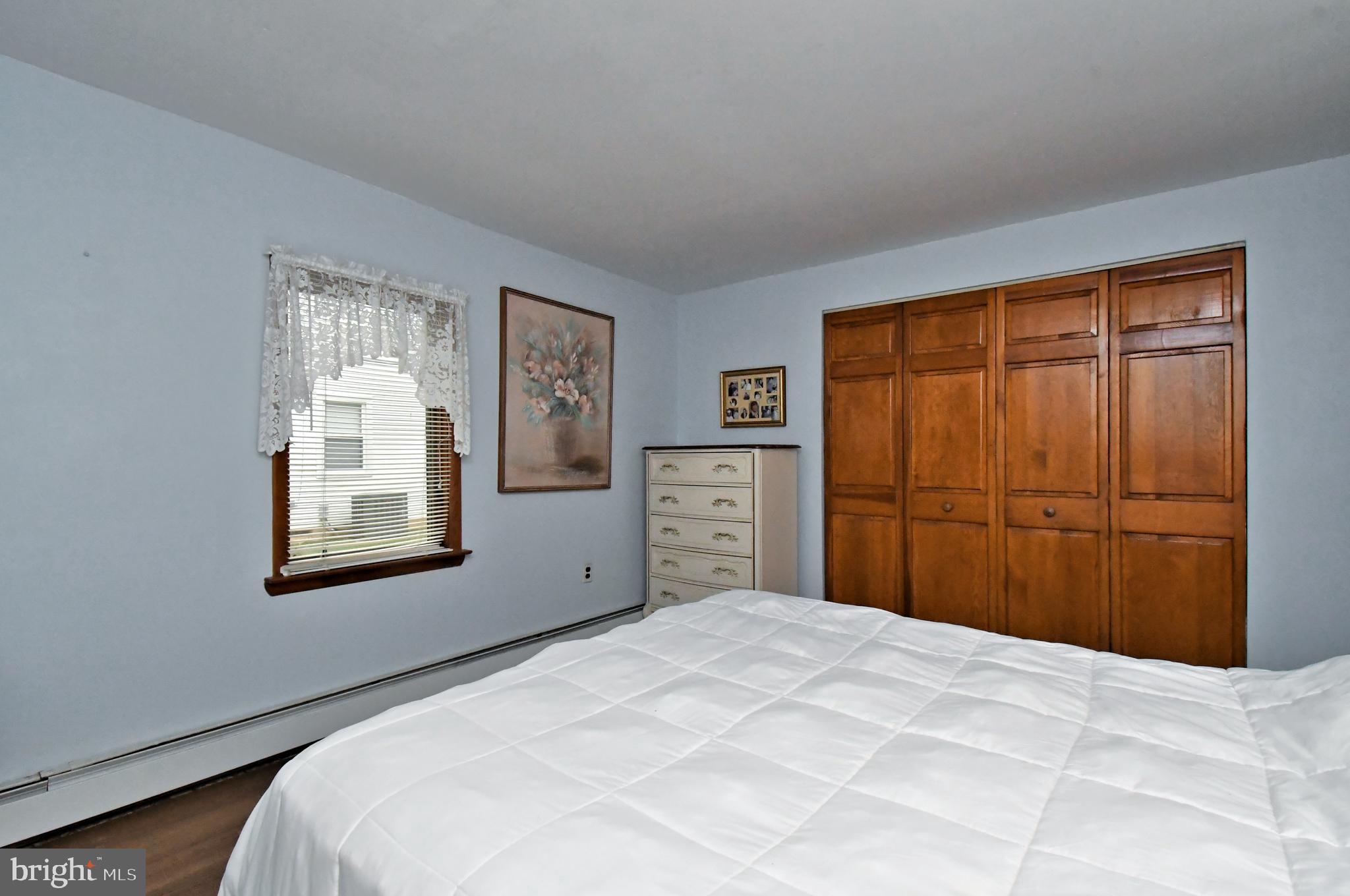 500 Burton Road Oreland, PA 19075 - Photo 28 of 54 1st Floor bedroom