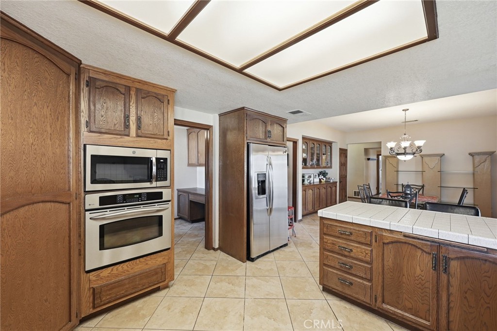 11135 Old Fashion Way Riverside, CA 92503 - Photo 13 of 47