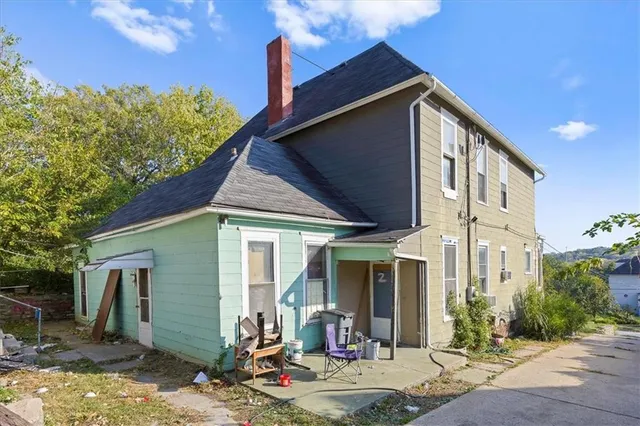 $259,000 | 1420 West 37th Avenue, Kansas City, KS 66103