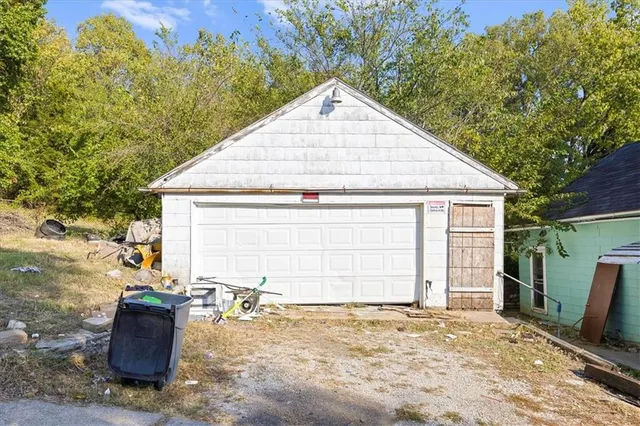 $259,000 | 1420 West 37th Avenue, Kansas City, KS 66103