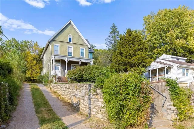 $259,000 | 1420 West 37th Avenue, Kansas City, KS 66103
