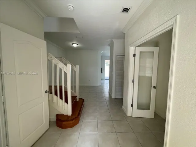 a view of entryway with interior