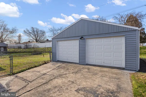 $329,000 | 23 Lea Road, New Castle, DE 19720