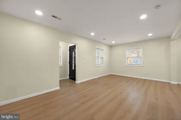 $329,000 | 23 Lea Road, New Castle, DE 19720