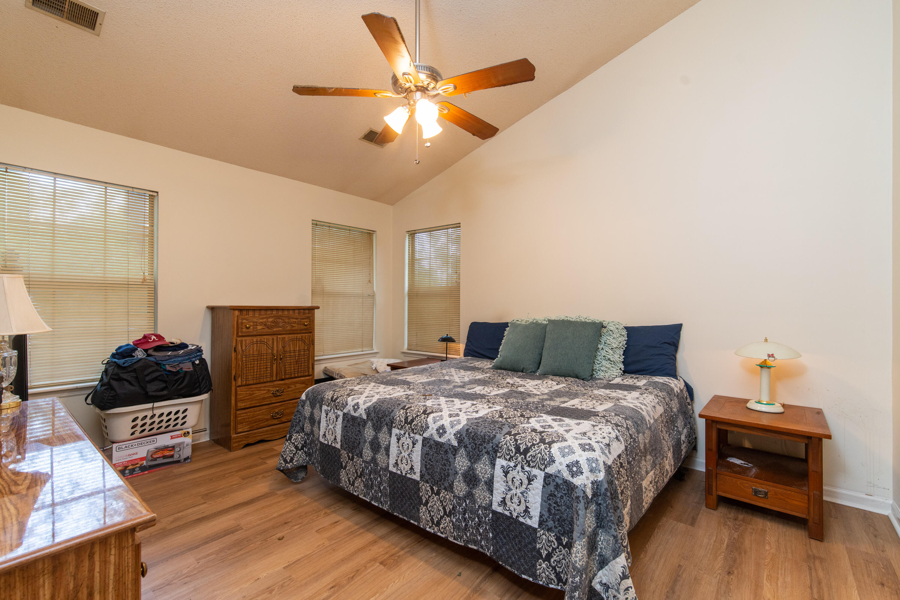 213 Windsor Mill Road Goose Creek, SC 29445 - Photo 12 of 27 213 Windsor mill rd -18