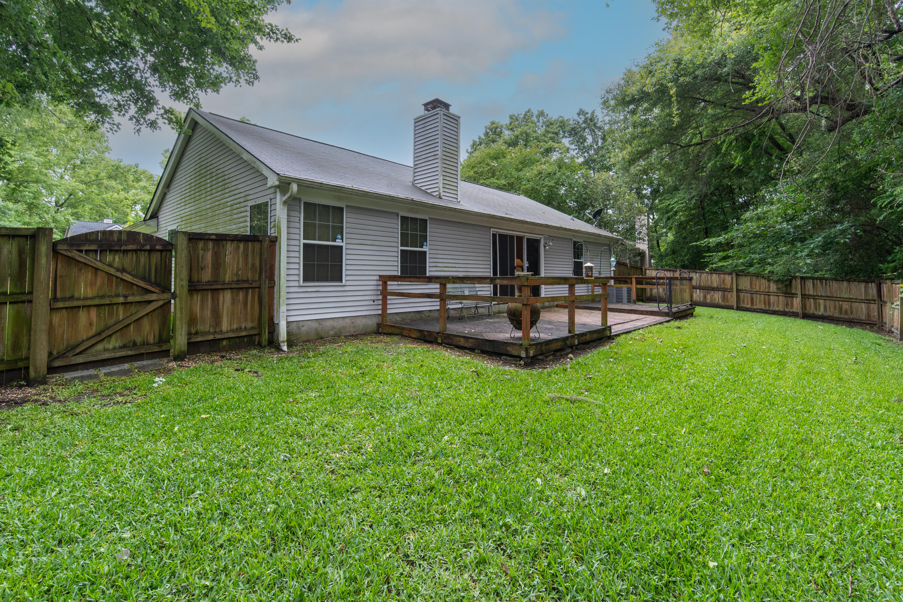 213 Windsor Mill Road Goose Creek, SC 29445 - Photo 21 of 27 213 Windsor mill rd -22
