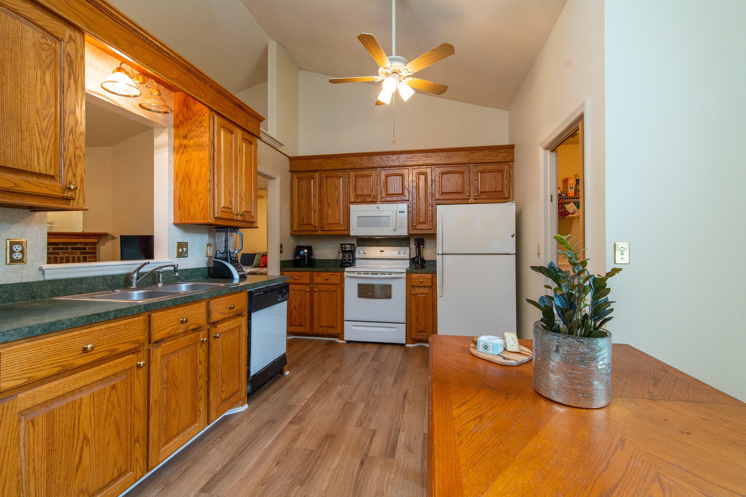 213 Windsor Mill Road Goose Creek, SC 29445 - Photo 9 of 27 213 Windsor mill rd -13
