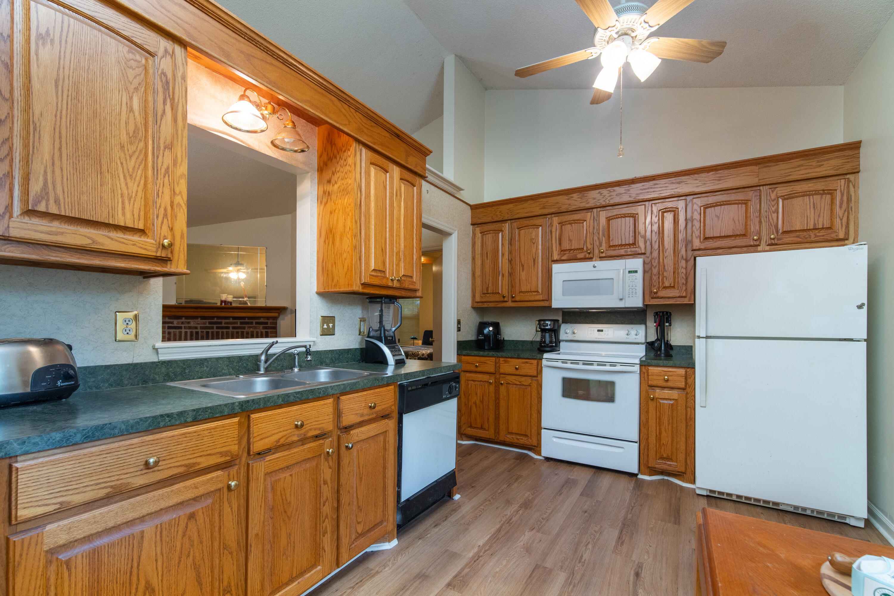 213 Windsor Mill Road Goose Creek, SC 29445 - Photo 10 of 27 213 Windsor mill rd -11