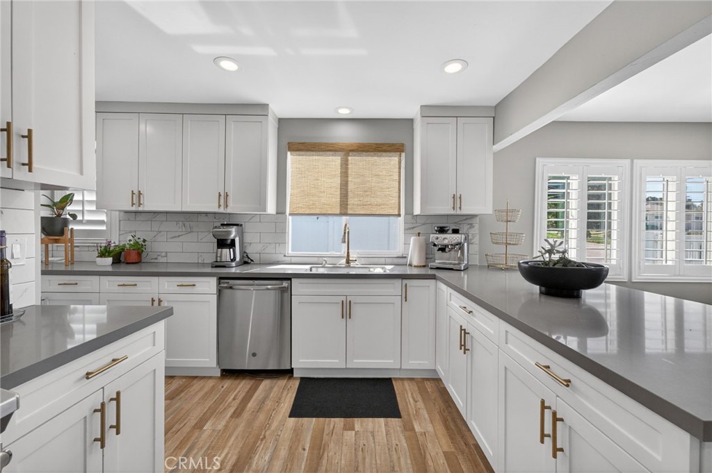 5722 Waring Road San Diego, CA 92120 - Photo 14 of 43