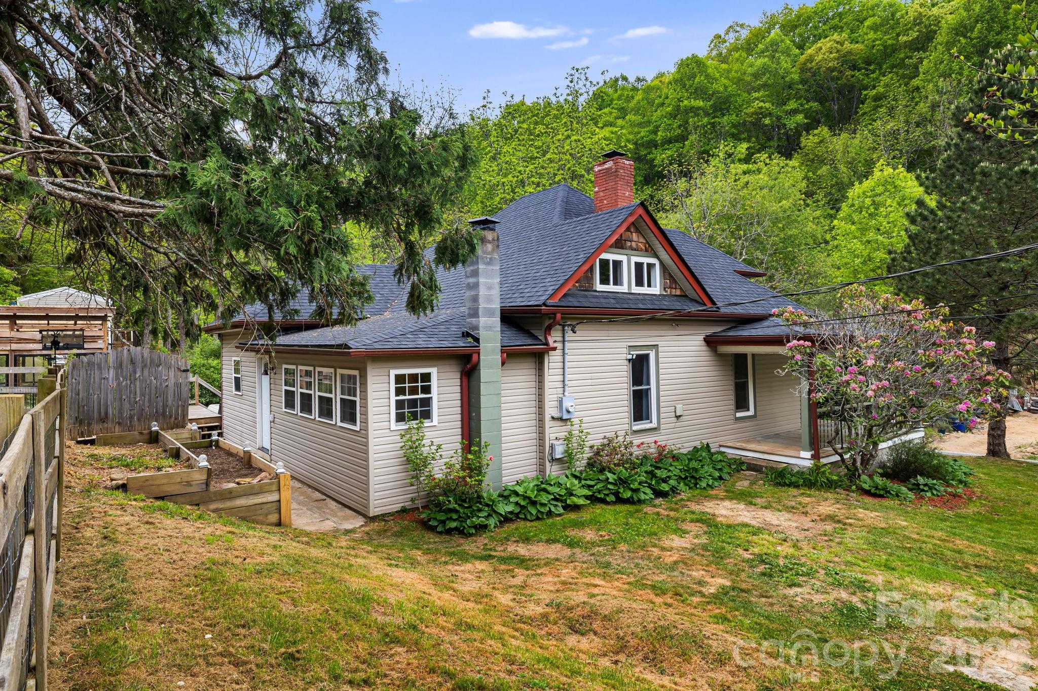 47 Saw Branch Road Candler, NC 28715 - Photo 34 of 39 Gallery Image 34