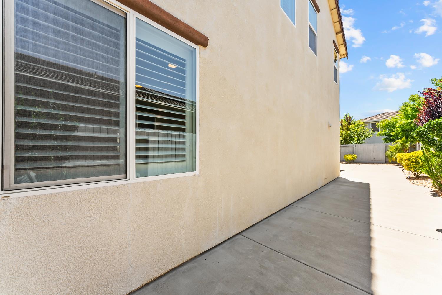 5453 Mossy Stone Way Rancho Cordova, CA 95742 - Photo 58 of 81 a view of a balcony a window and an outdoor space