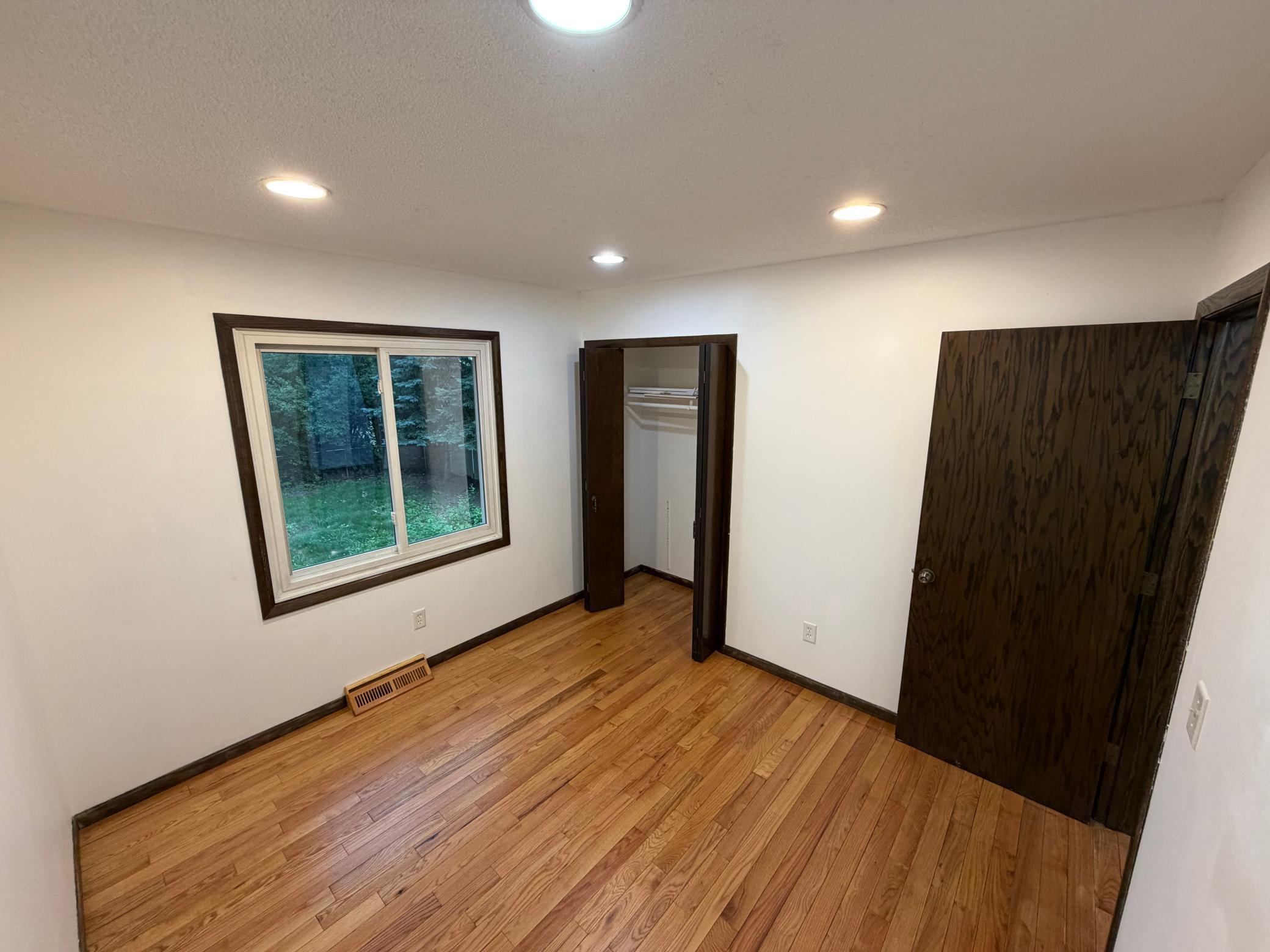 404 Cimarron Road Apple Valley, MN 55124 - Photo 12 of 24