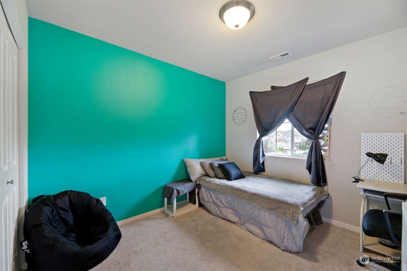 10305 Messner Avenue Granite Falls, WA 98252 - Photo 21 of 23 a living room with furniture and a window