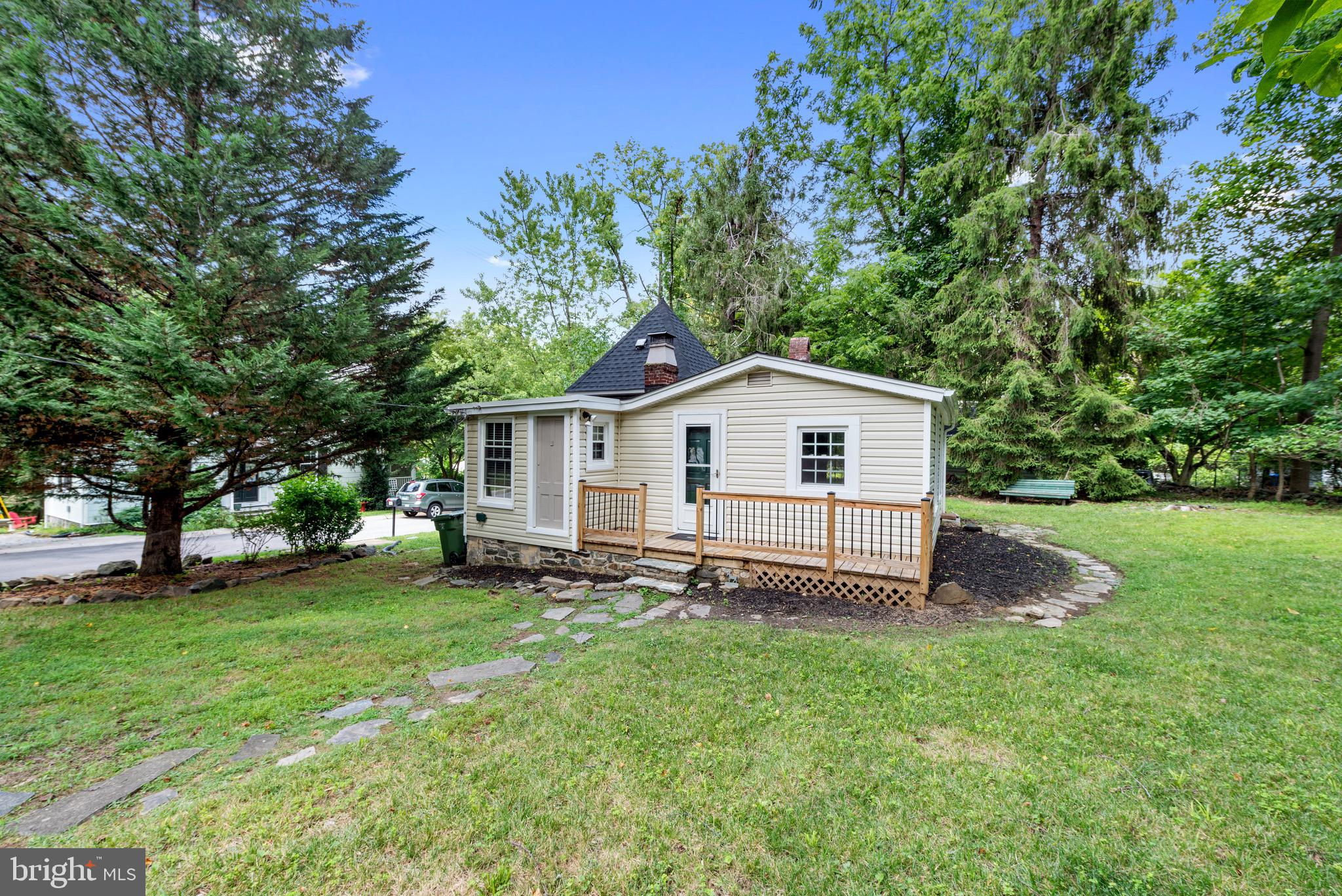 6204 Gernand Road Baltimore, MD 21209 - Photo 1 of 19