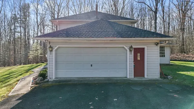 $429,000 | 4533 Foster Valley Road, Endicott, NY 13760