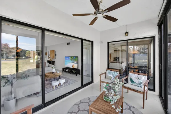 $299,900 | 11282 Green Lake Drive, Unit 104, Boynton Beach, FL 33437