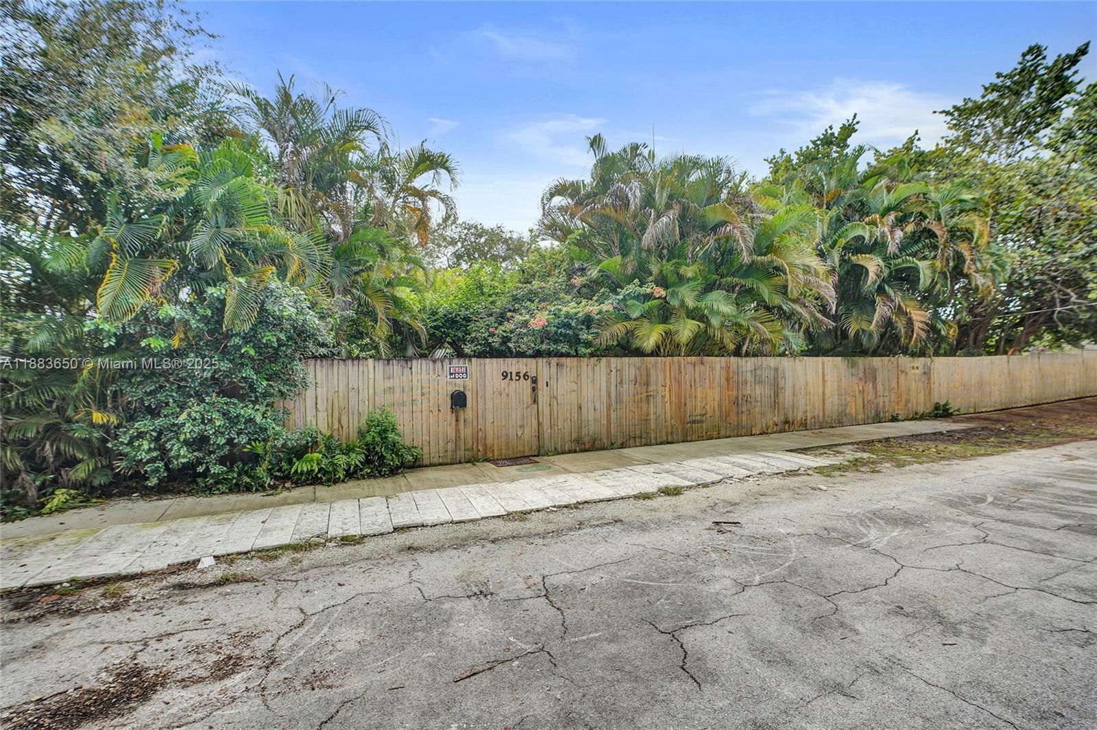 9156 Northwest 3rd Avenue Miami, FL 33150 - Photo 24 of 26 a view of patio