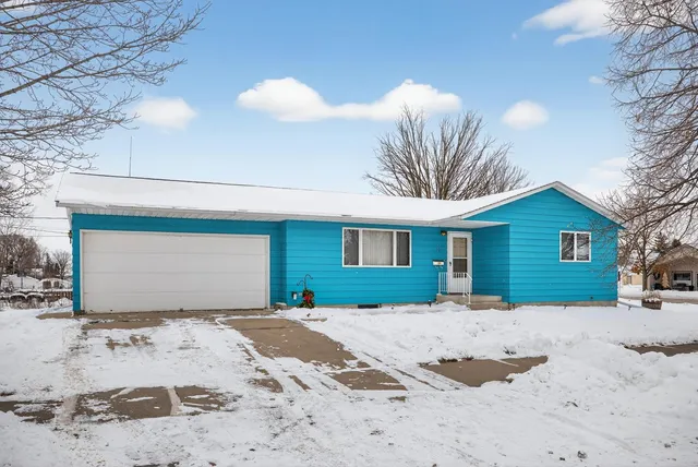 $249,900 | 10 6th Street Southeast, Chatfield, MN 55923