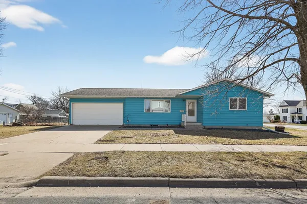 $239,900 | 10 6th Street Southeast, Chatfield, MN 55923